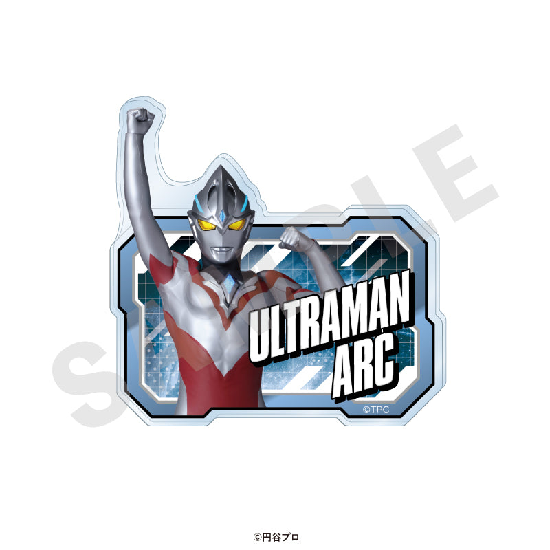 ウルトラマンシリーズ のグッズ、ウルトラマンアークのお名前バッジの画像です