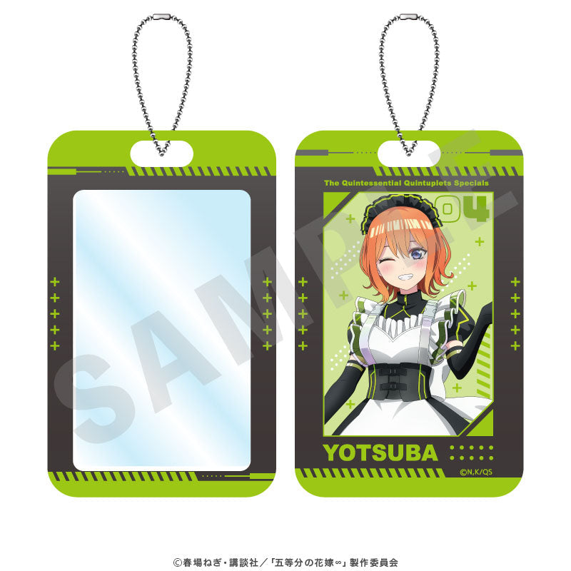 「五等分の花嫁∽」カードケース 中野四葉 の商品画像1枚目です