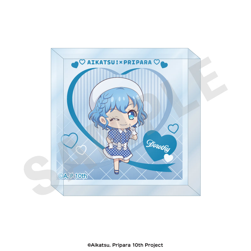 アイカツ！×プリパラ THE MOVIE -出会いのキセキ！- のグッズ、ドロシー・ウェストのアクリルブロックの画像です