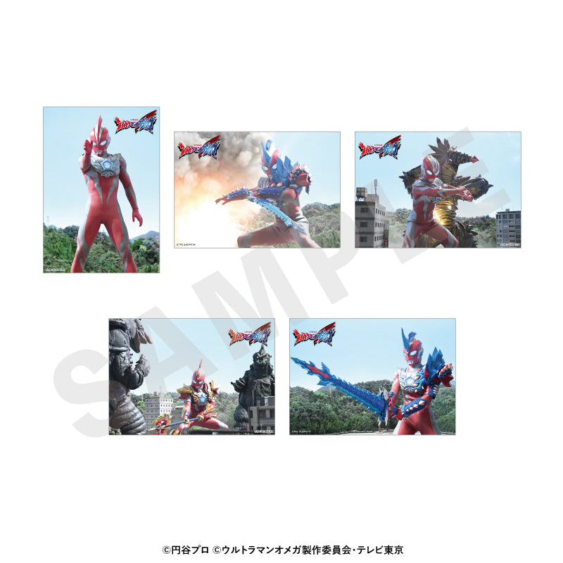 ウルトラマンシリーズ のグッズ、ウルトラマンオメガのブロマイドの画像です