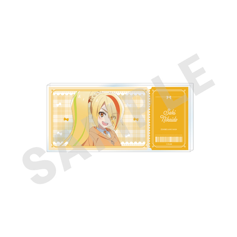 劇場版『ゾンビランドサガ ゆめぎんがパラダイス』 のグッズ、二階堂サキのアクリルブロックの画像です